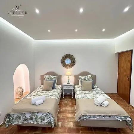 Elegant In With Private Pool